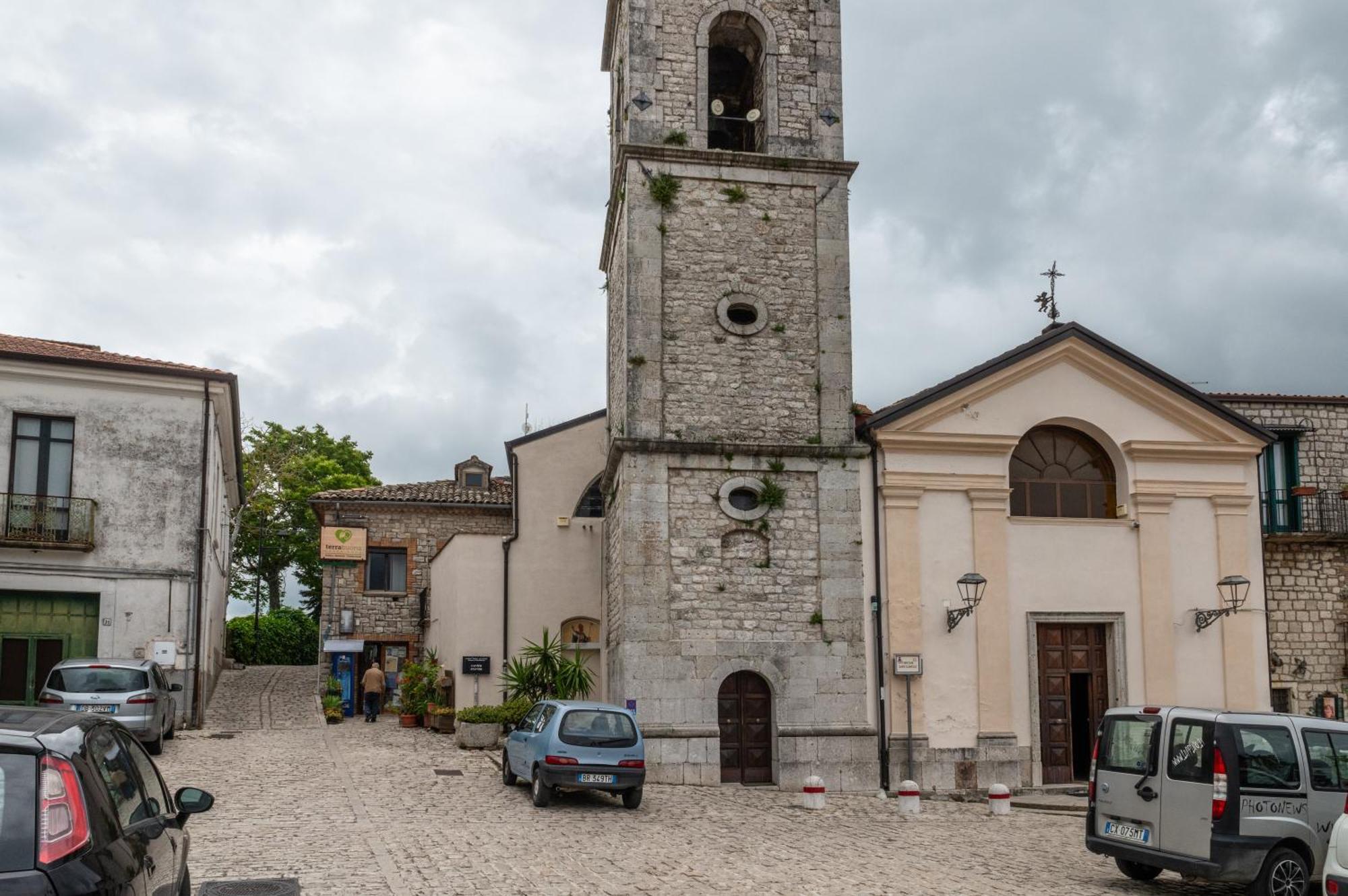 Sant'Janni Apartment Buonalbergo Екстериор снимка
